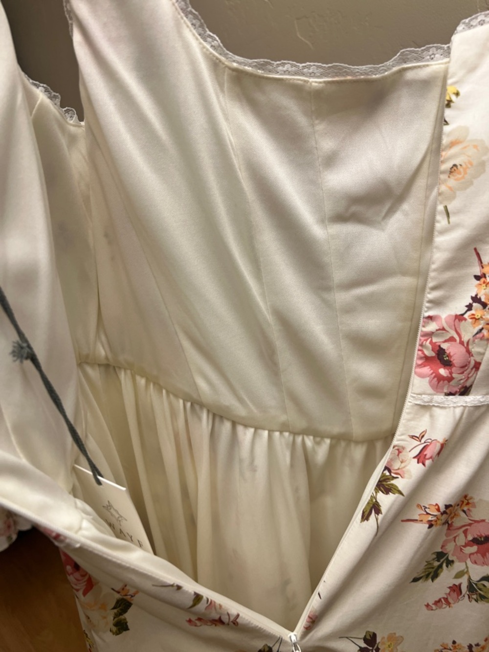 WAYF - Corset Style White Roses Floral Sleeveless Midi Dress - Cotton - Picture 9 of 11